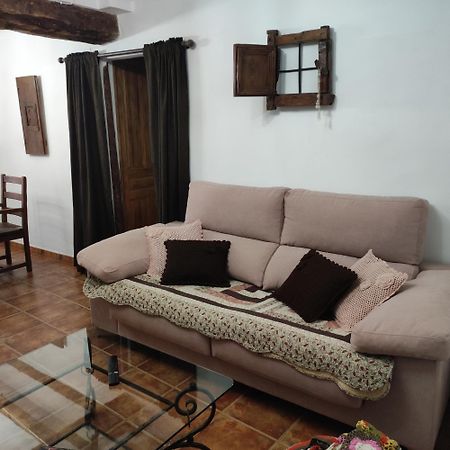 Alcoba Con Patio Del Siglo XIX Villa Villanueva de Viver Exteriör bild
