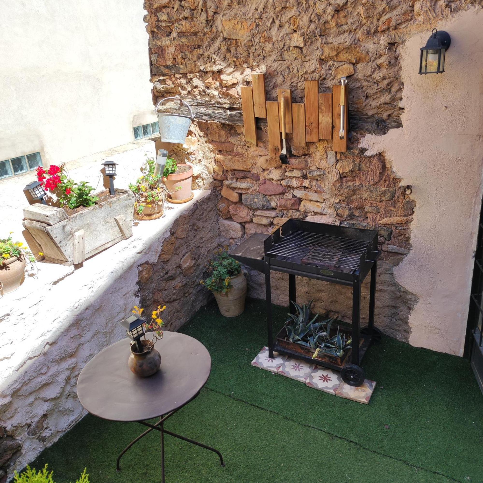 Alcoba Con Patio Del Siglo XIX Villa Villanueva de Viver Exteriör bild